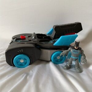 Imaginext DC Super Friends Bat-Tech Batmobile Vehicle & Light-Up Batman Figure